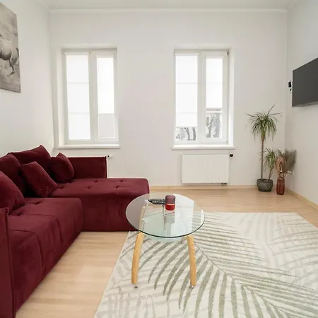 דירה Castle - One Bedroom Flat *