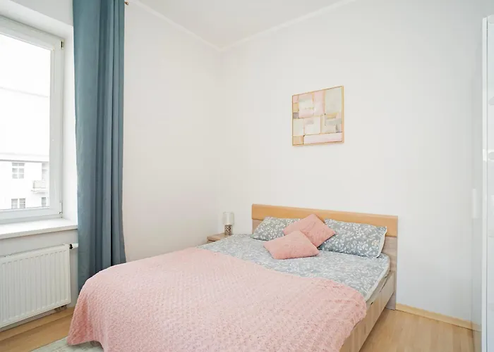 Castle - One Bedroom Flat קובנה